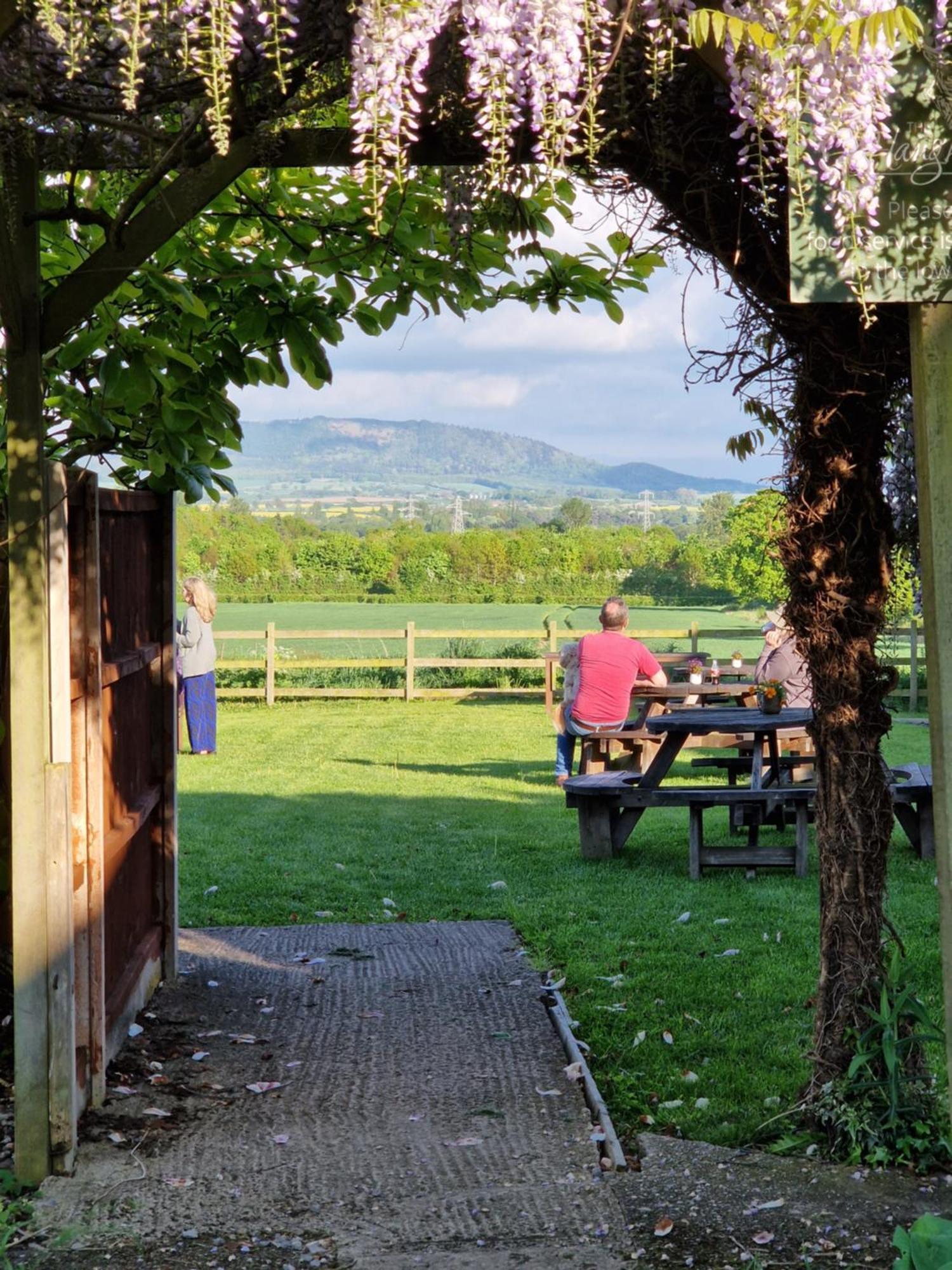 Hotel The Haughmond Uffington  Exterior foto